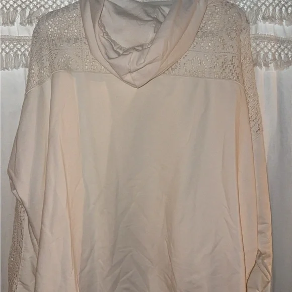 Torrid Lace Hoodie - Picture 4 of 5